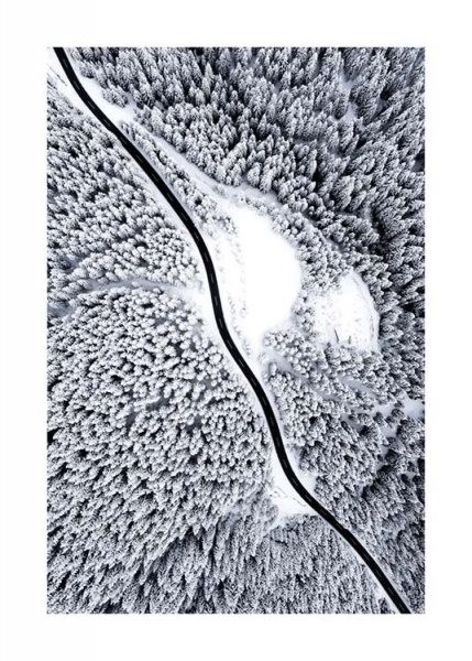 Winter Road Plakat i gruppen Plakater / Naturmotiv hos Desenio AB (3577)