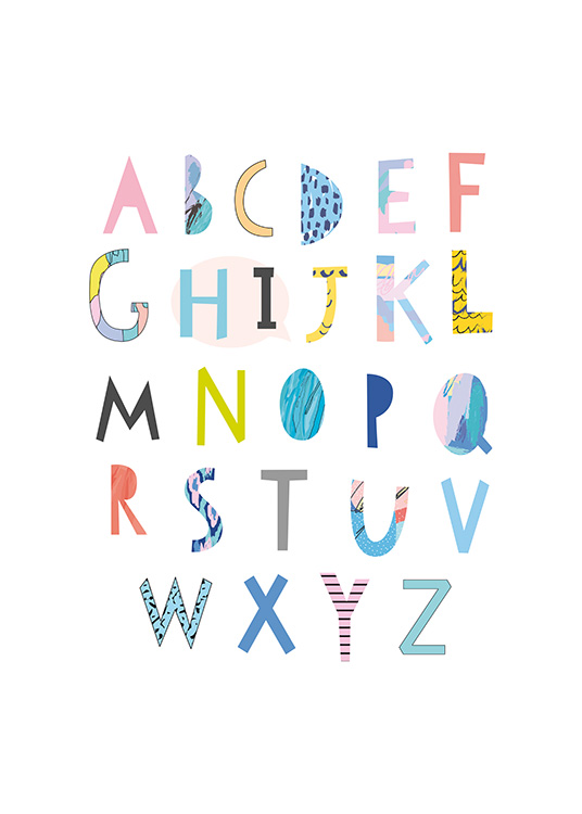 – Plakat med alfabetet i fargerike bokstaver klippet ut i papir på en hvit bakgrunn.