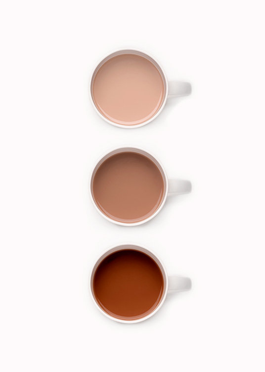 Fotografi av tre kaffekopper i forskjellige nyanser, tatt ovenfra
