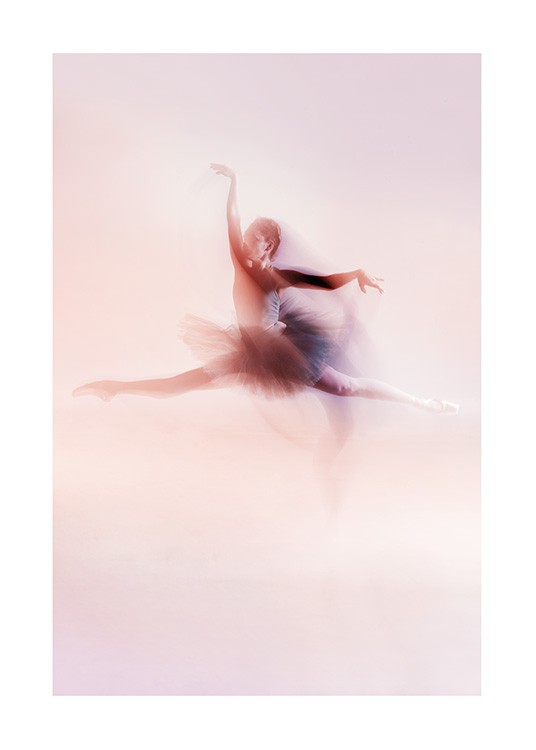  - Fotografi av en rosa ballerina som hopper i luften kledd i et tyllskjørt 