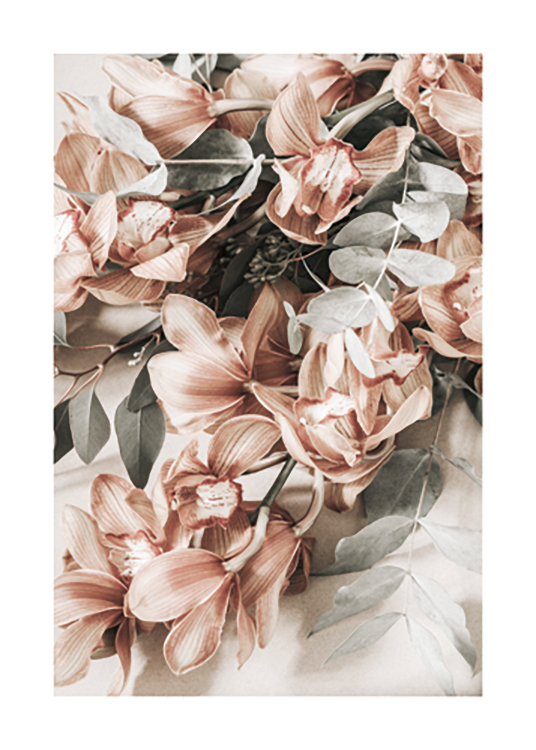  – Fotografi av en bukett med grønne blader og rosa blomster