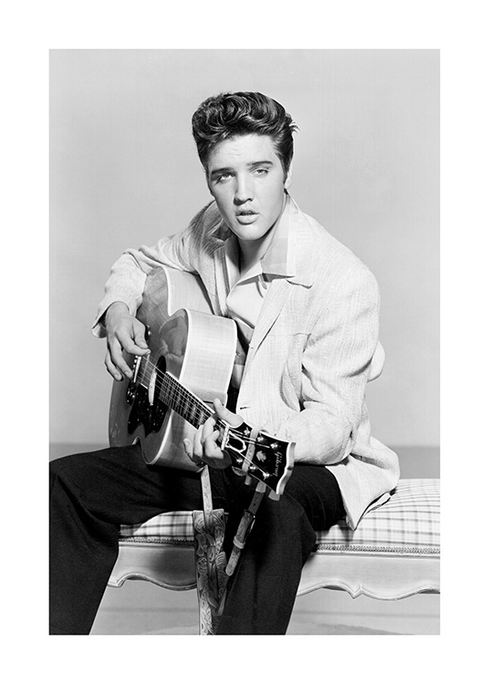 – Ikonisk bilde av Elvis Presley i svart og hvitt