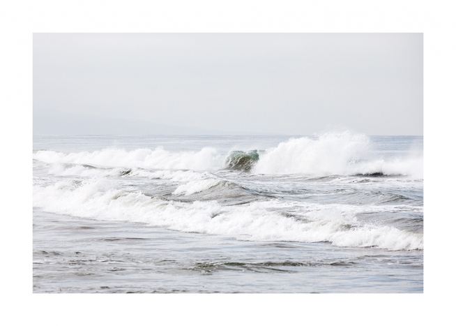  - Fotografi i pastellfarger med bølger som nærmer seg land