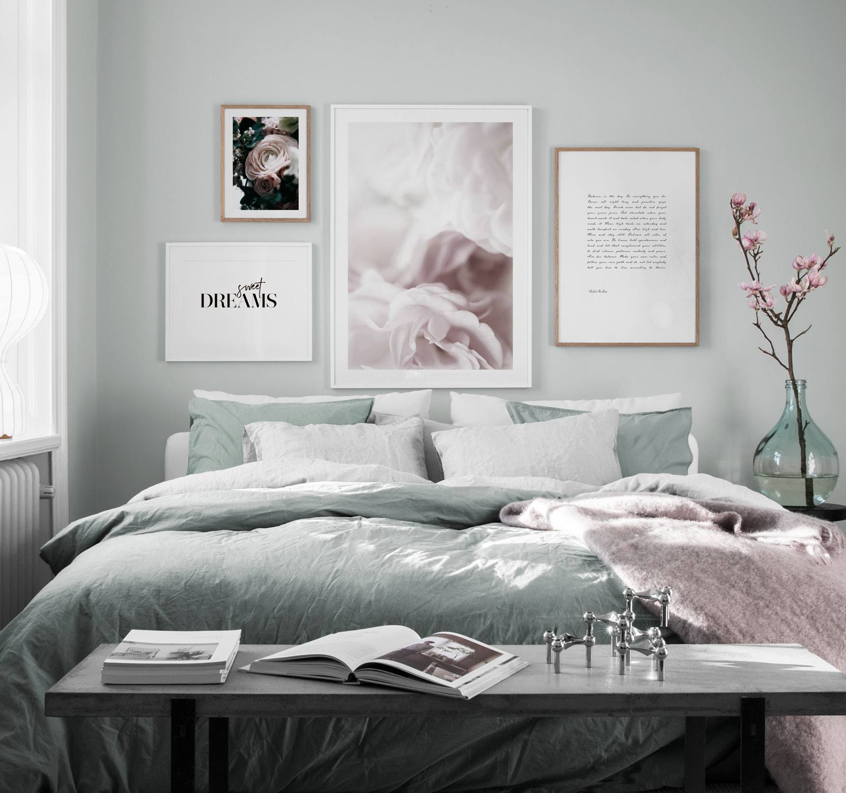 Bilder med blomstermotiver og typografisk kunst